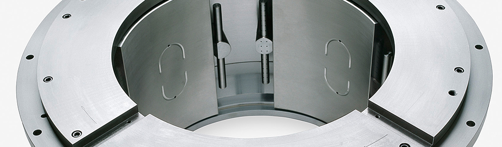 Maxalign tilting pad journal bearing for power generation